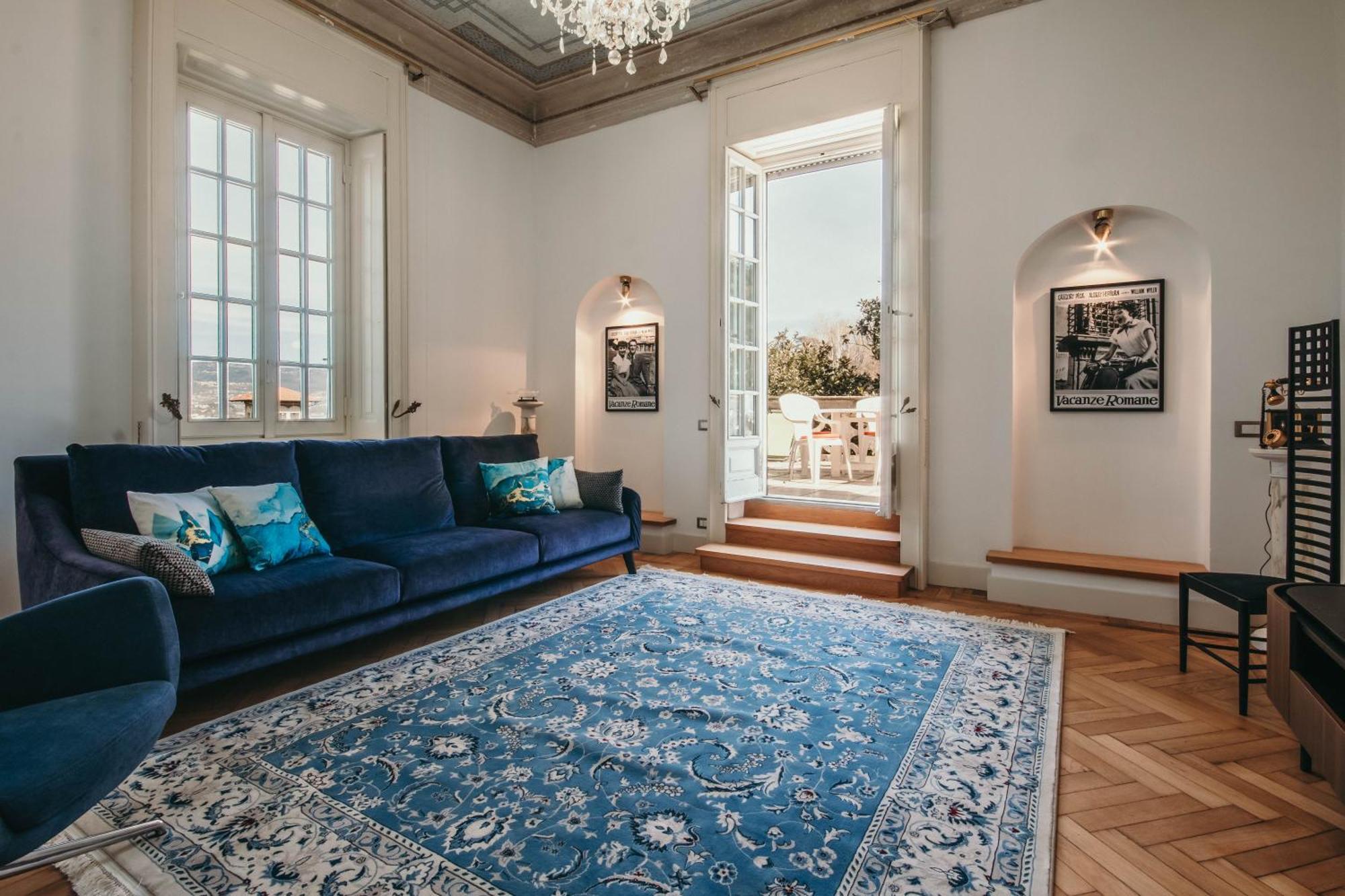 The Queen's - Candela Apartment