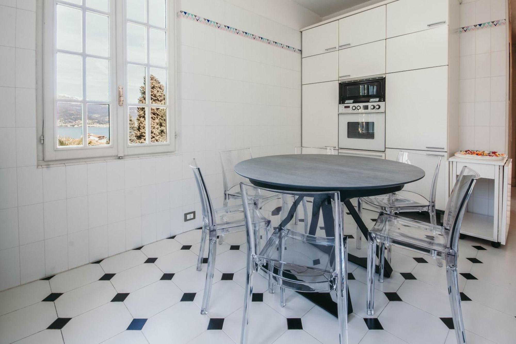 The Queen's - Candela Apartment