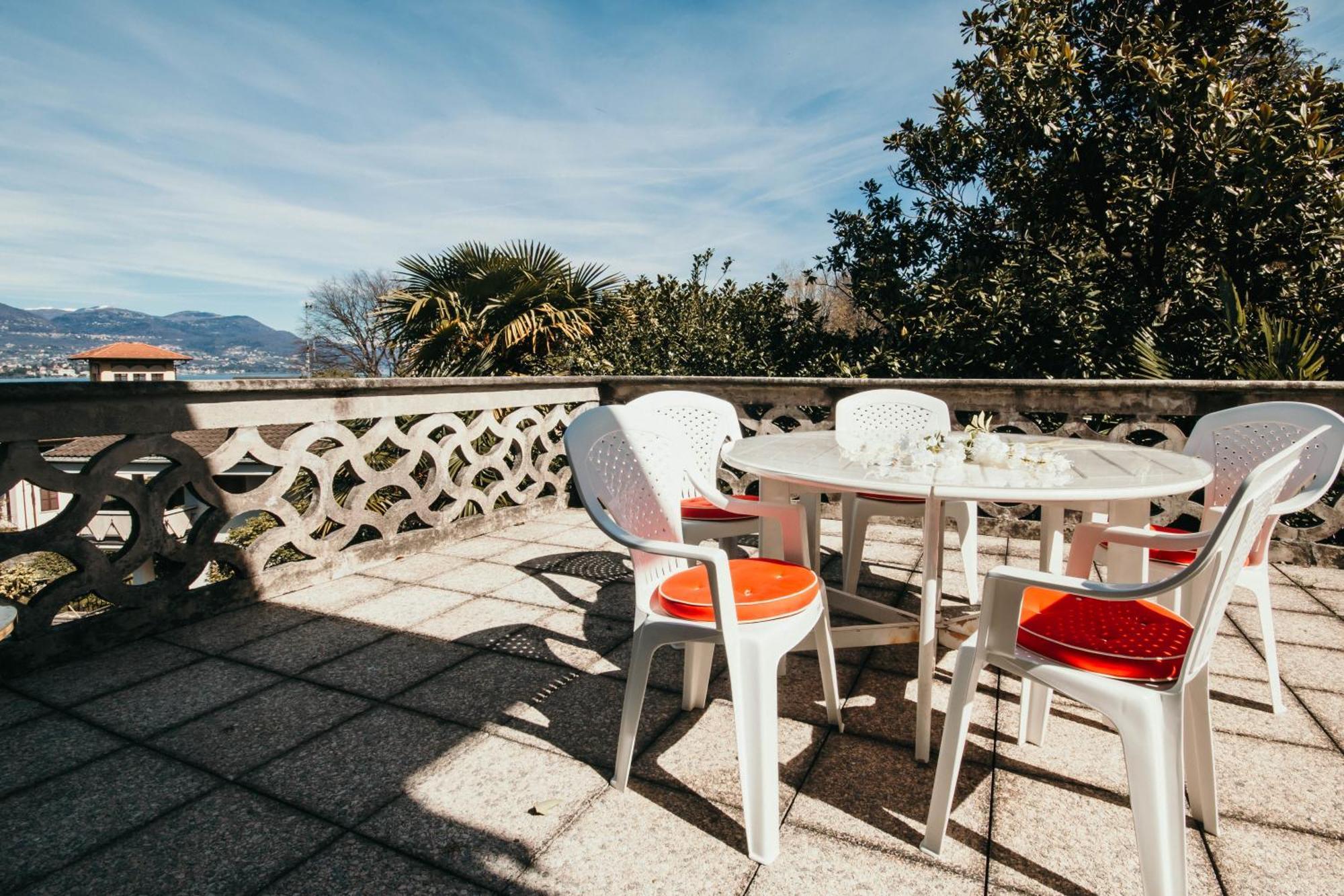 The Queen's - Candela * Stresa